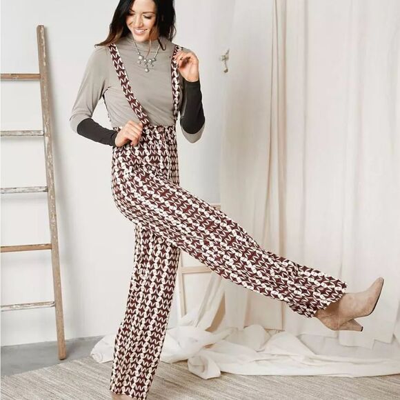 Gimmicks by BKE Brown and White Jumpsuit - Picture 1 of 13
